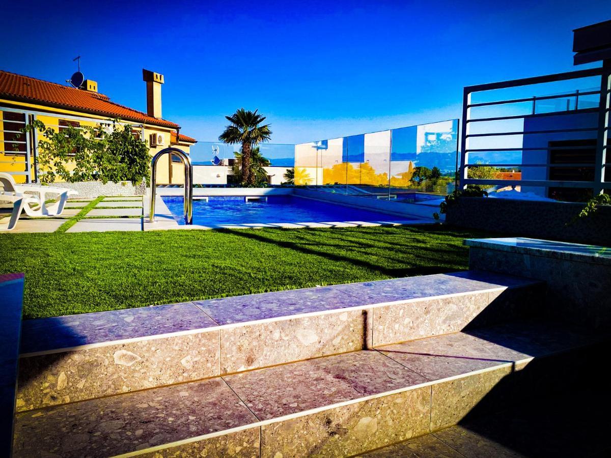 Villa Mirno More Apartments Malinska Exterior photo